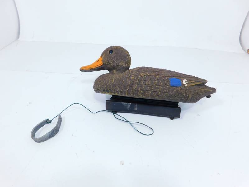 lot 41 image: Mallard Hen Duck Decoy Flambeau
