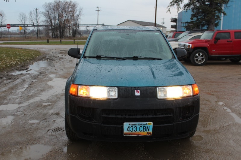 lot 3122 image: 2005 Saturn VUE