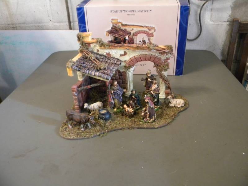 lot 1 image: Dept. 56 Star of Wonder Nativity