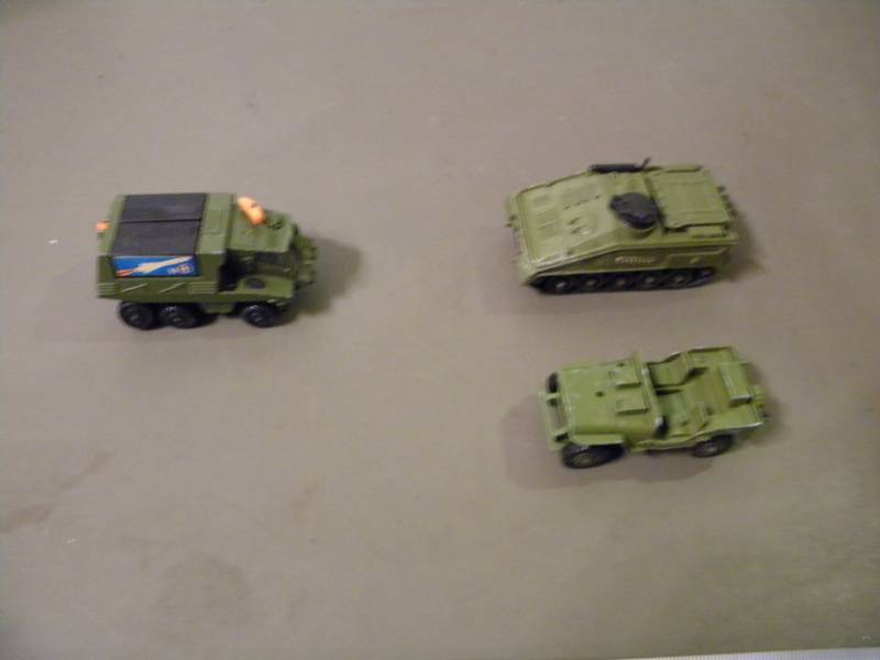 lot 37 image: Matchbox & Dinky