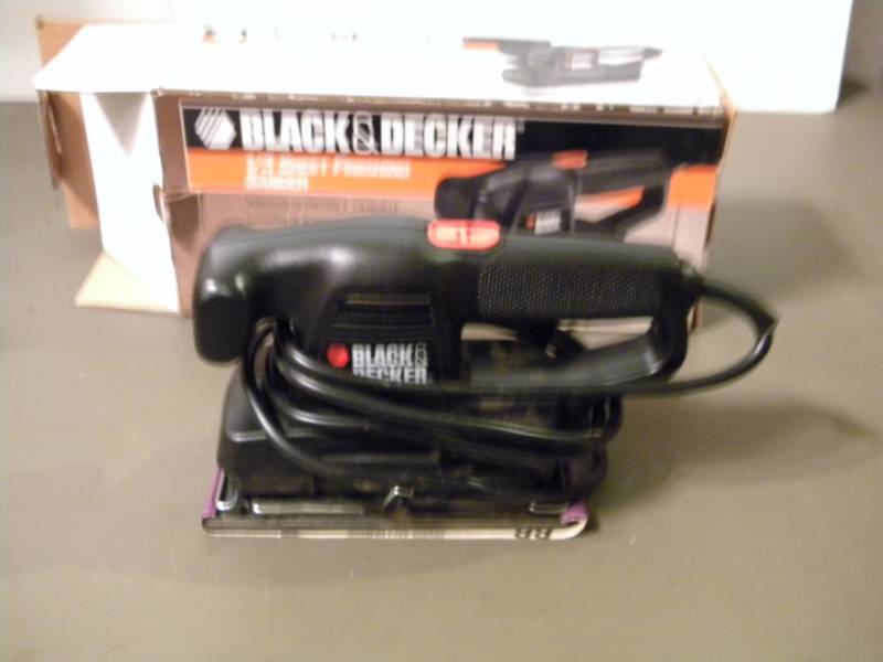 lot 58 image: Black & Decker 13 Sheet Finish Sander