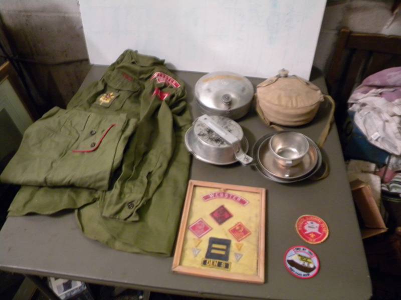 lot 71 image: Boy Scout Items