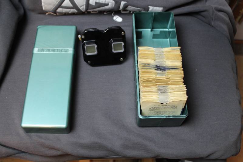 lot 13 image: Sawyers View-Master Viewer, View-Master Reels, Metal Case