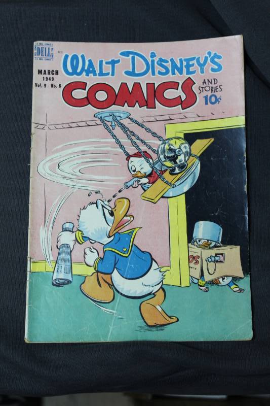 lot 48 image: March 1949 Dell Walt Disneys Comic Books - Vol. 9 No. 6