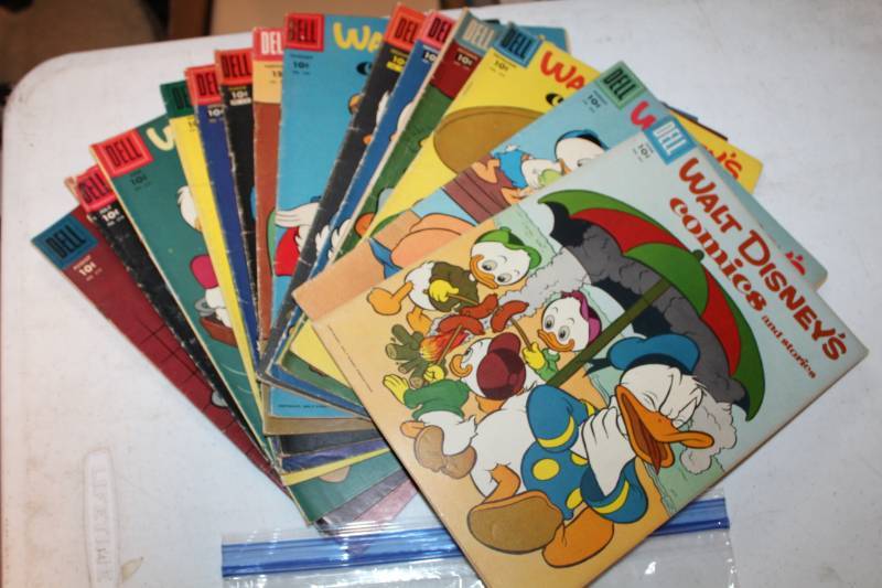 lot 86 image: Dell Walt Disneys Comics and Stories Comic Books - June #201 through August #215