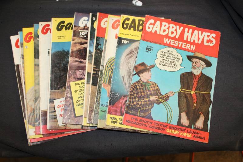 lot 67 image: Gabby Hayes Western Comic Books -4,5,9,10,11,13,14,16,17,19,20,37