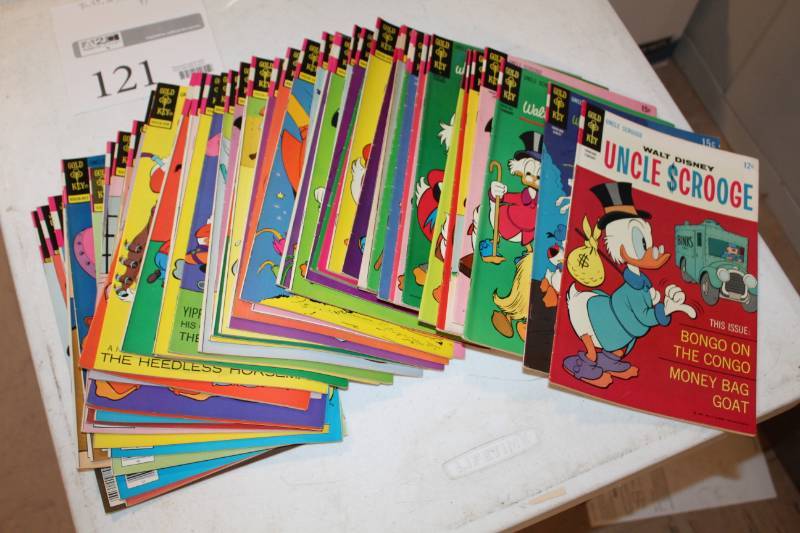 lot 121 image: Gold Key Walt Disneys Uncle Scrooge Comic Books