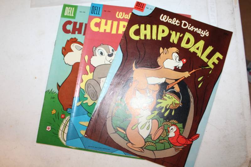 lot 140 image: Dell Walt Disneys Chip n Dale Comic Books #517,636,Dec-Feb