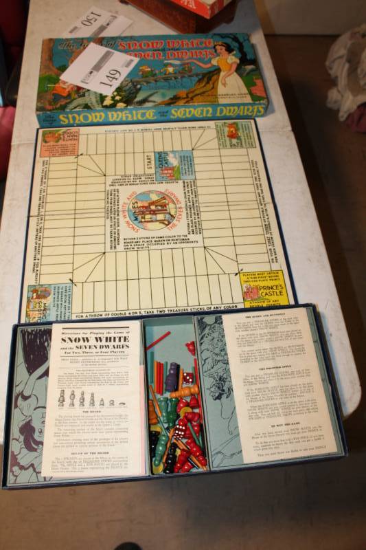 lot 149 image: Milton Bradley The Game of Snow White and the Seven Dwarfs Board Game