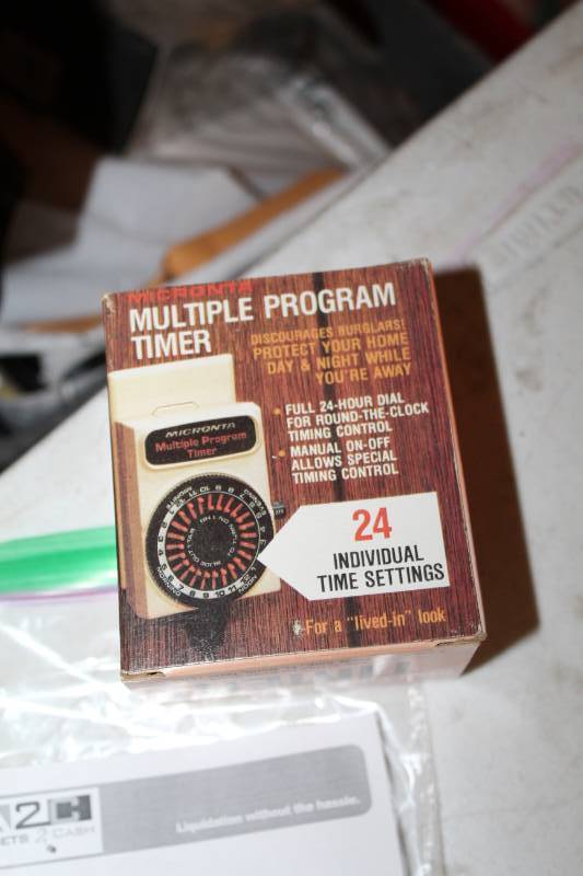 lot 157 image: Micronta Multiple Program Timer