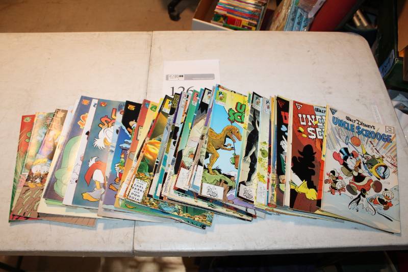 lot 126 image: Gladstone Walt Disneys Uncle Scrooge Comic Books