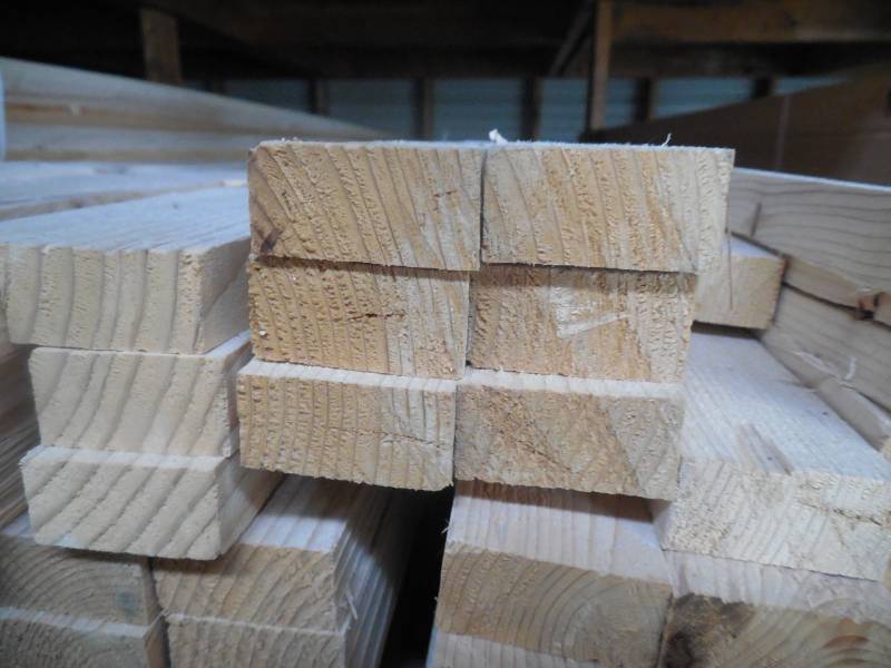 (12) 1 X 2 X 8 BUNDLE OF PINE