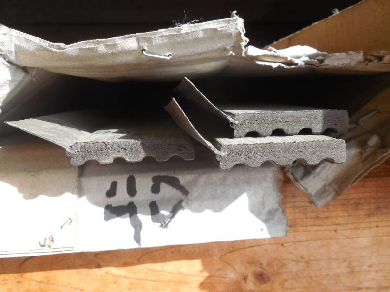 (3) BROWN GARAGE DOOR WEATHERSTRIP 9