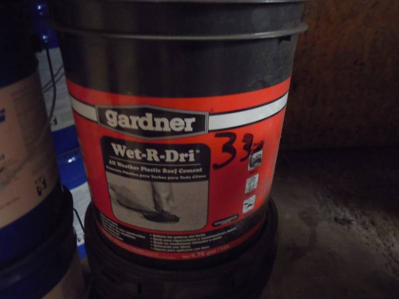 GARDNER WET - R - DRI PLASTIC ROOF CEMENT 5 GALLON BUCKET