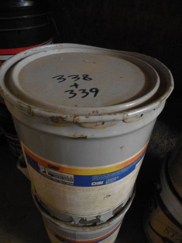 5 GALLON BUCKET OF PL-185 WALL BOARD ADHESIVE