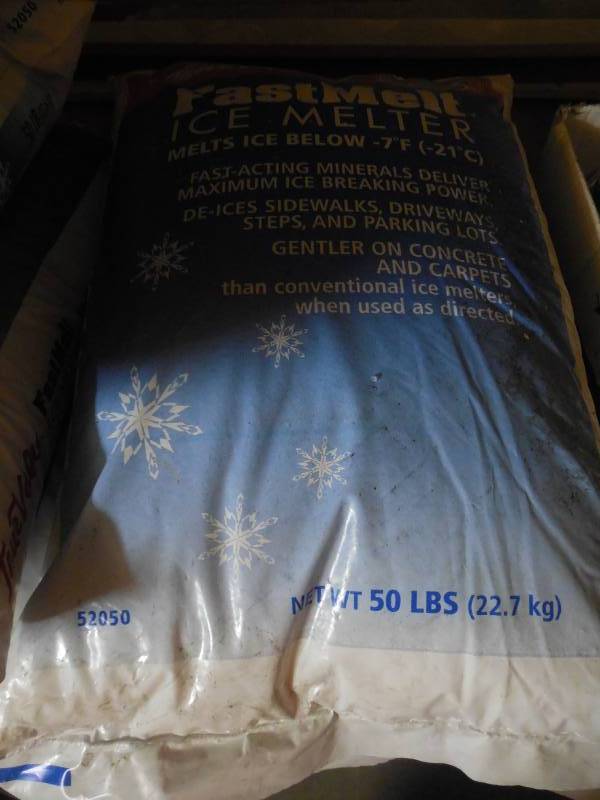 50 LB BAG OF FASTMELT ICE MELT