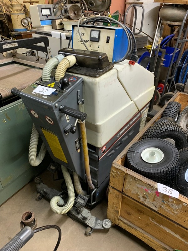 lot 37 image: Floor sweeper with charger