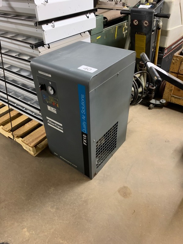 lot 40 image: Air dryer unit
