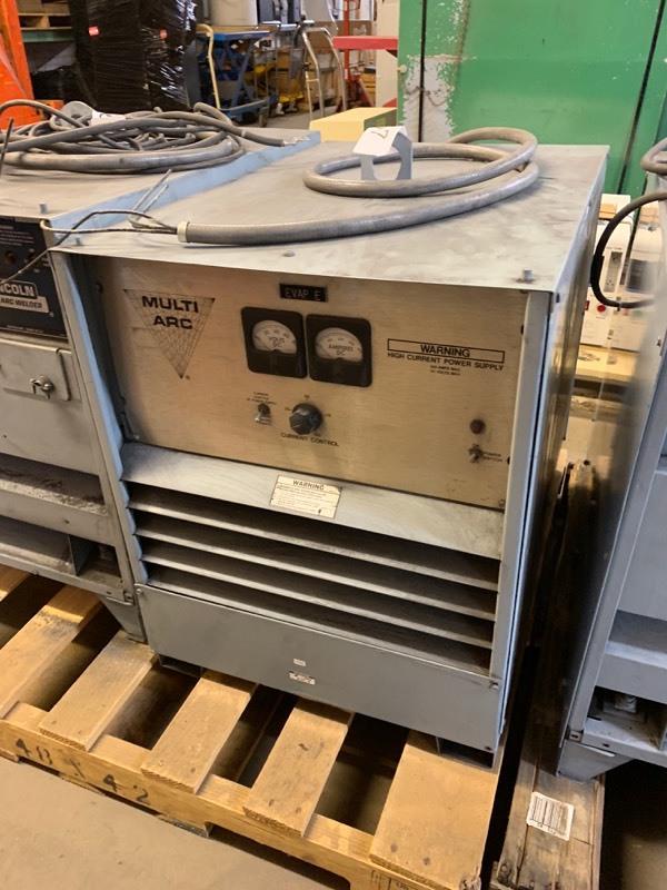 lot 67 image: 100 amp welder