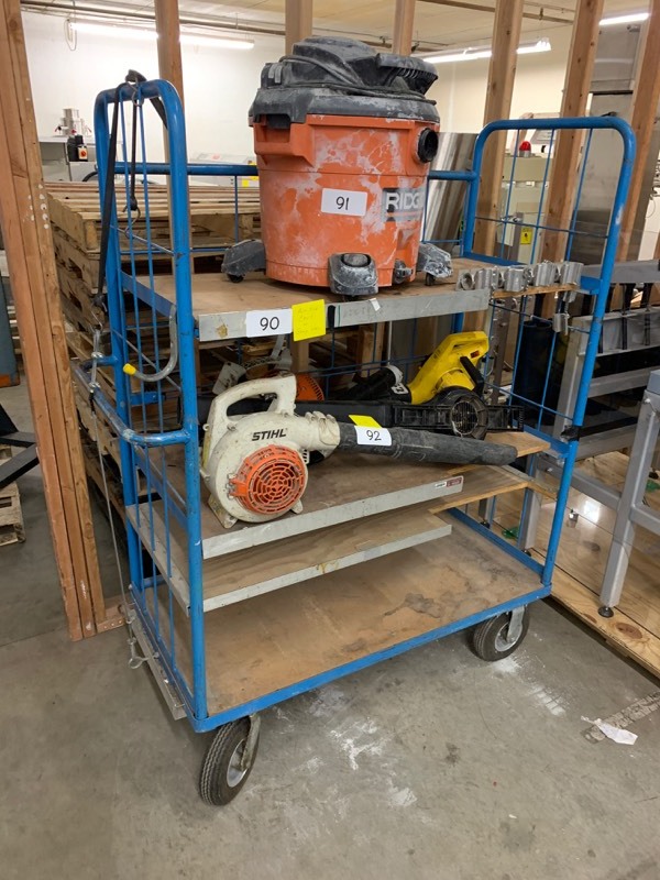 lot 90 image: Shop cart
