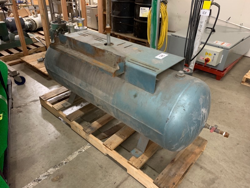 lot 98 image: Air compressor tank