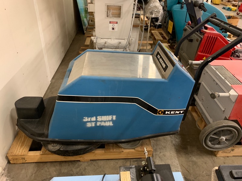 lot 123 image: Floor cleaner