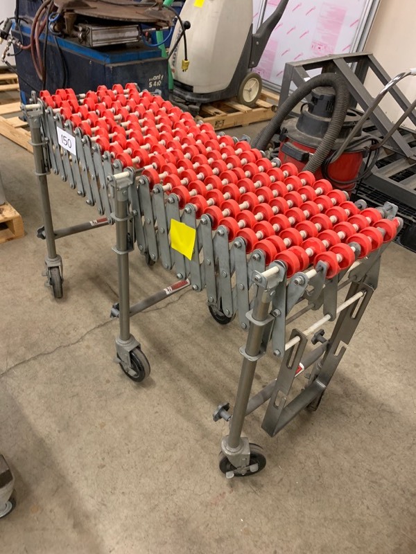 lot 150 image: Flexible conveyor section