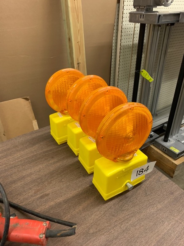 lot 184 image: 4 safety lights