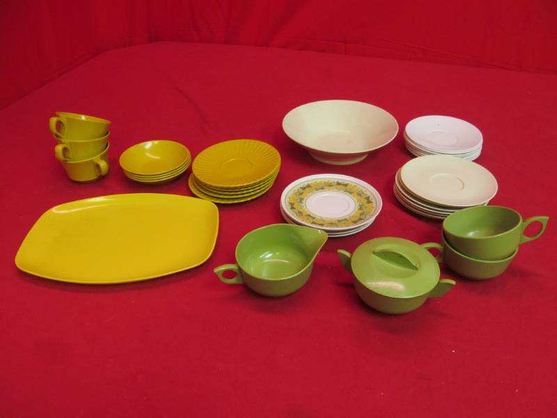 lot 22 image: dishes