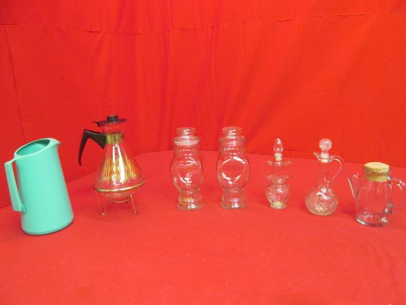 lot 29 image: dishes