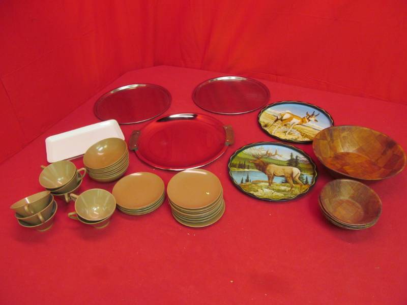 lot 44 image: dishes