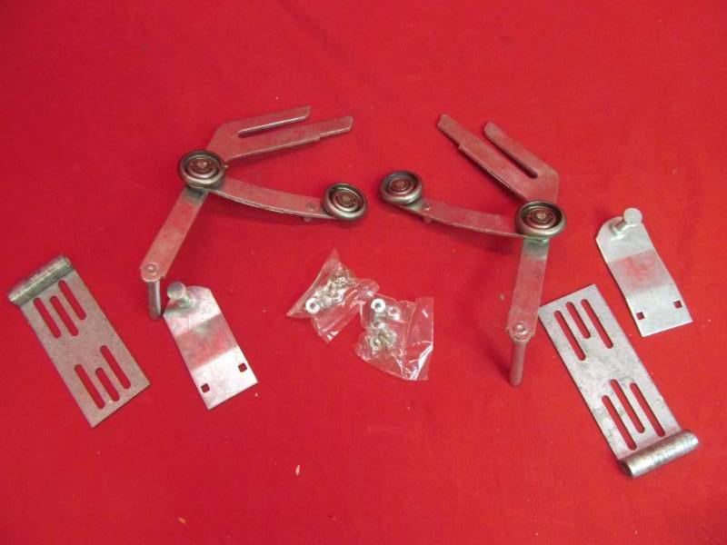 lot 65 image: garage door brackets