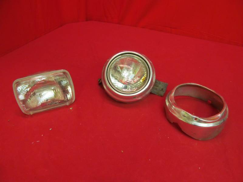 lot 89 image: vintage headlight trim