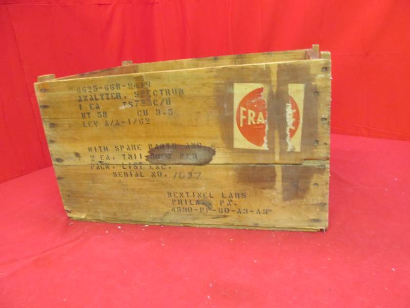 lot 98 image: Spectrum analyzer shipping crate