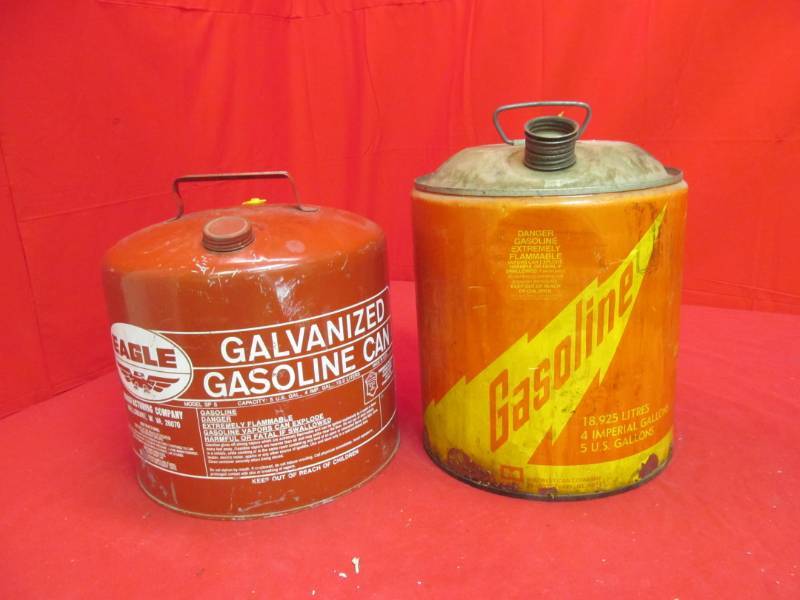 lot 100 image: gas cans
