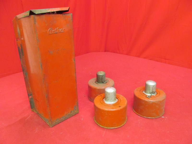 lot 104 image: Anthes railroad safety lights