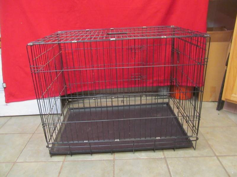 lot 118 image: wire dog kennel