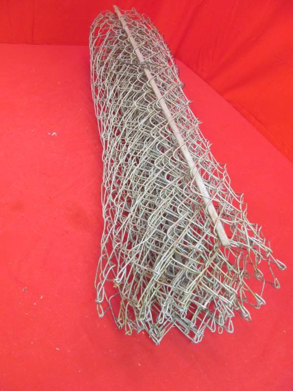 lot 119 image: chain link fence