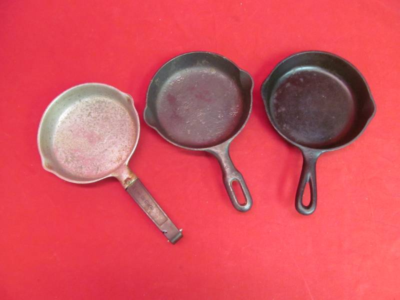 lot 131 image: cast iron fry pans