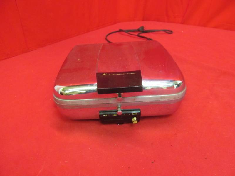 lot 143 image: Kenmore waffle iron