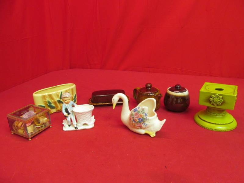 lot 165 image: McCoy, Royal Copley dishes