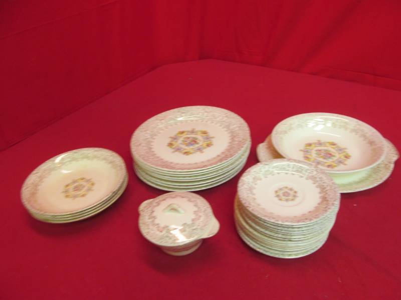 lot 169 image: vintage dishes
