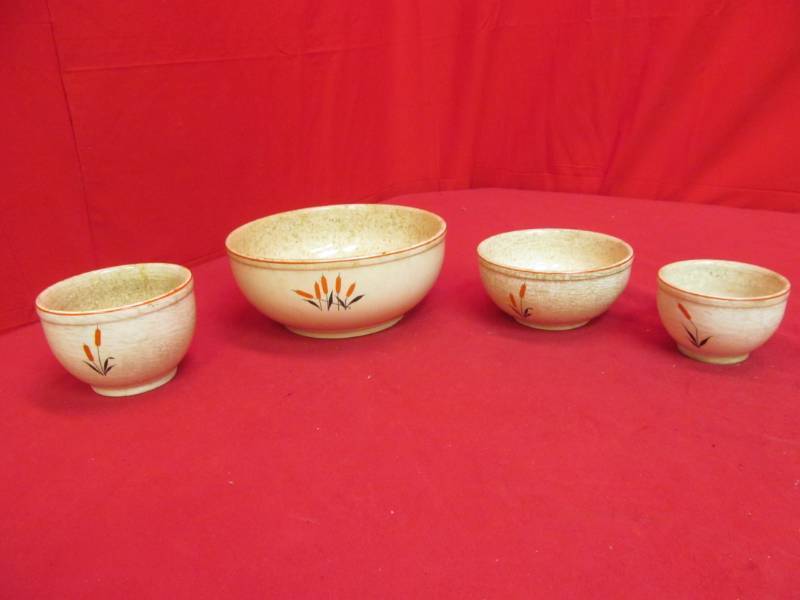 lot 170 image: vintage dishes