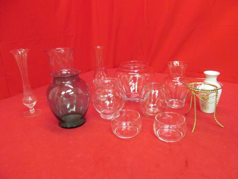 lot 171 image: vases