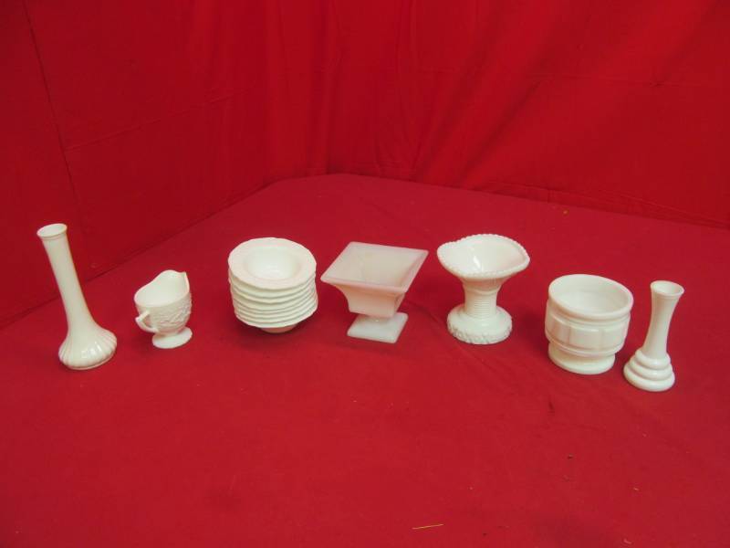 lot 184 image: milk glass