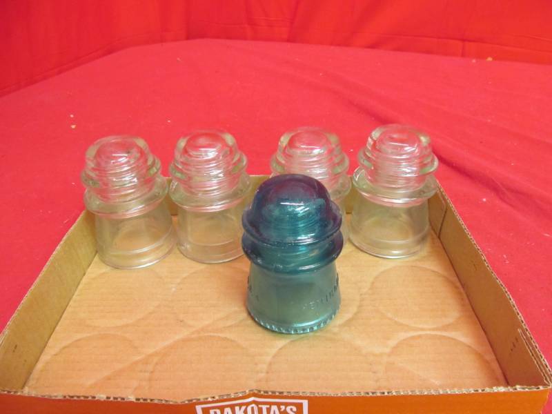 lot 230 image: glass insulators