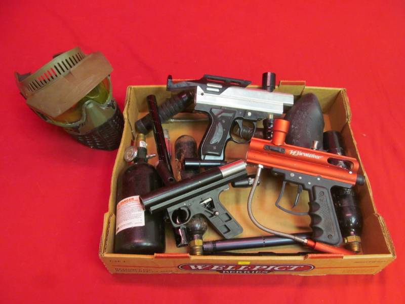 lot 7 image: paintball equipment