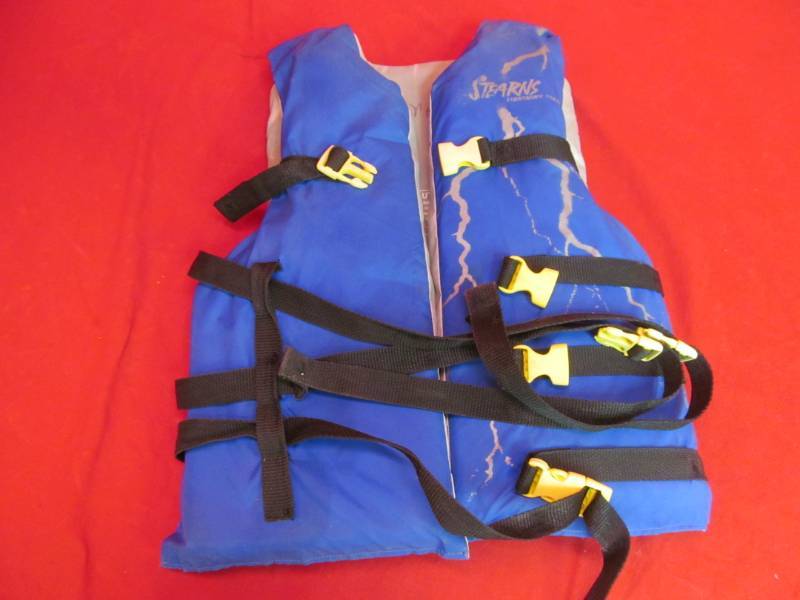 lot 34 image: Stearns life vest