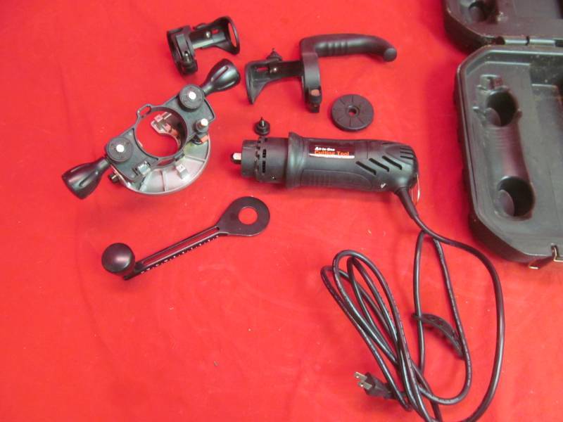 lot 37 image: all in one cutting tool