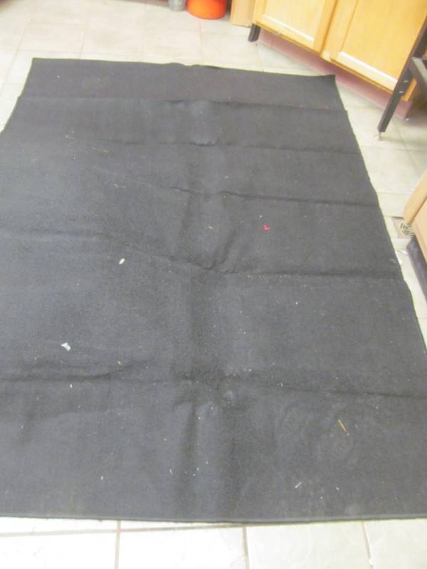 lot 63 image: area rug
